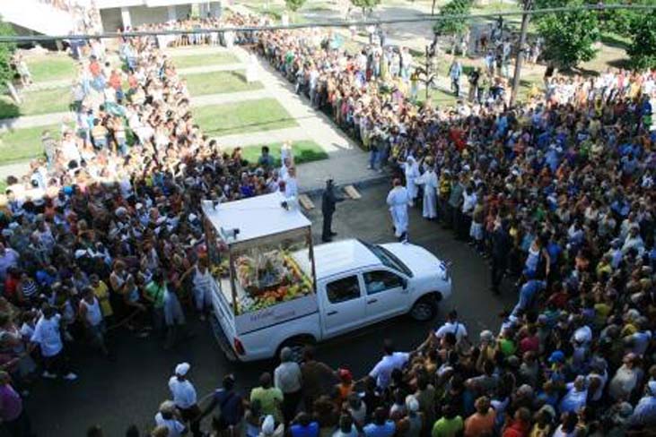 La imagen de la Virgen en el Cerro
